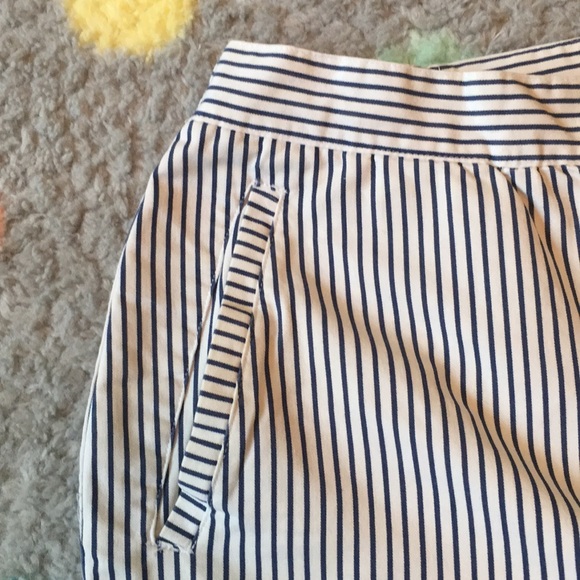 Navy and White Cropped Pants - Picture 2 of 6